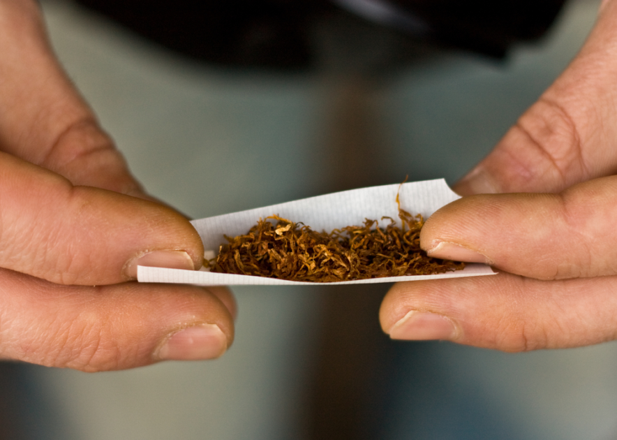 Rolling Tobacco